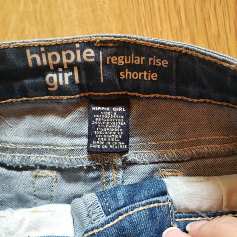 Hippie Girl NWT Girls Size 5 Reg-Rise Stretch Lace Trim Denim Shorts - Picture 3 of 9